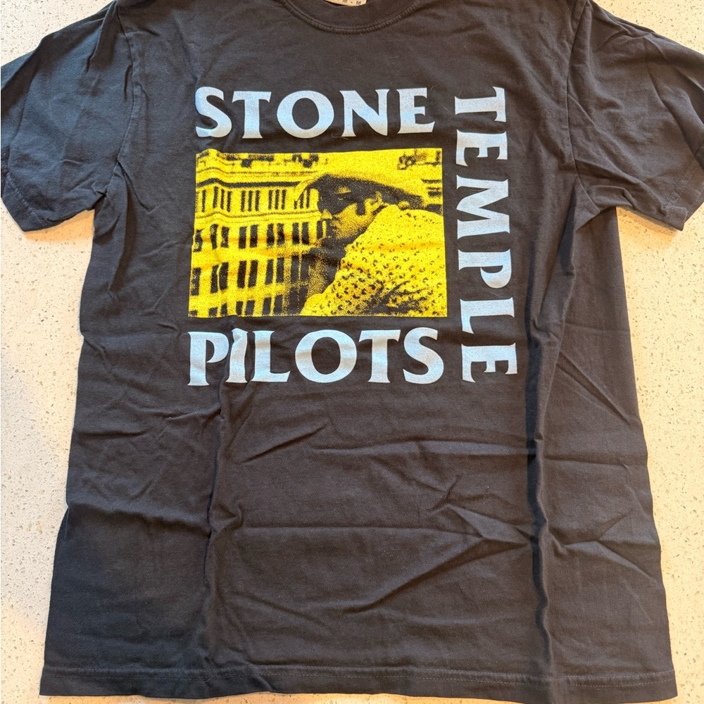 Stone Temple Pilots Graphic T-Shirt Comfort Colors Size Medium